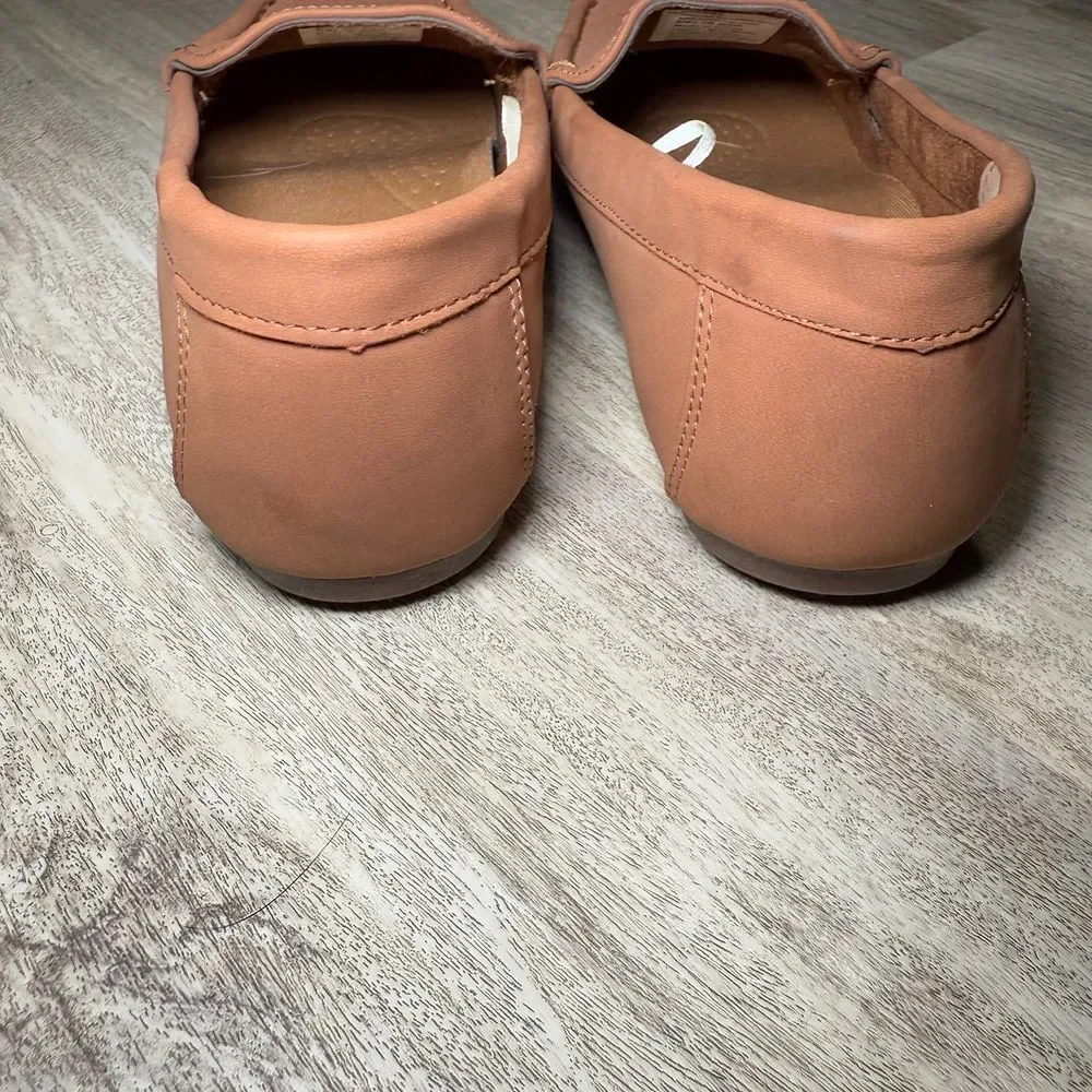 Boys size 7W‎ handsome house shoes/slippers grip rubber bottom